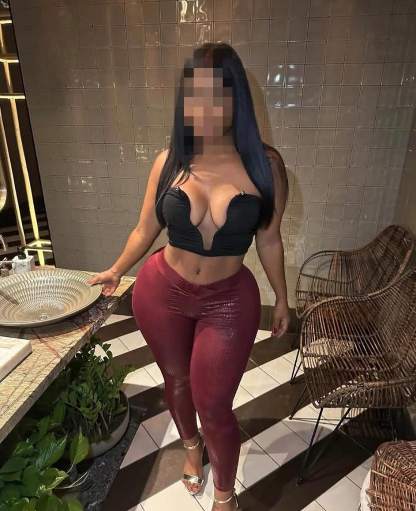 Chica busca chico en Huesca: 