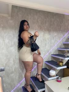697752729: Chica busca chico en Pontevedra