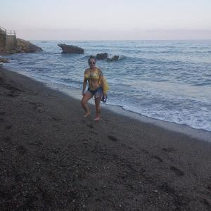 663582593: Chica busca chico en Cáceres