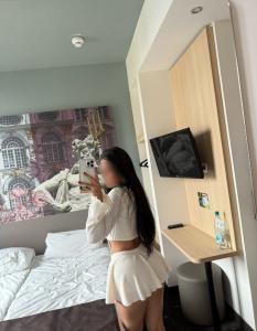 643764601: Chica busca chico en Barcelona