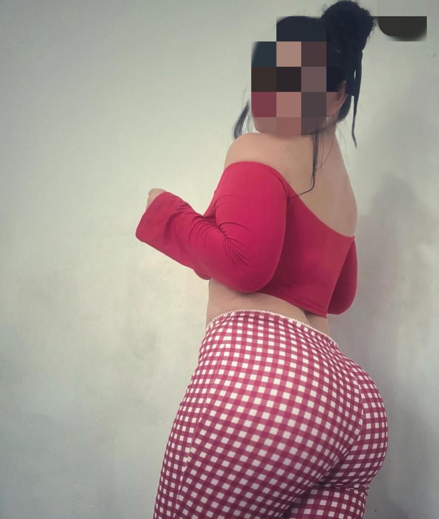 603937618: Chica busca chico en Ibiza