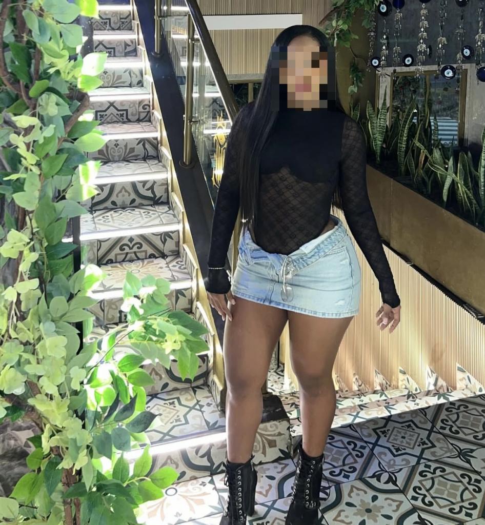 642971463: Chica busca chico en Cádiz