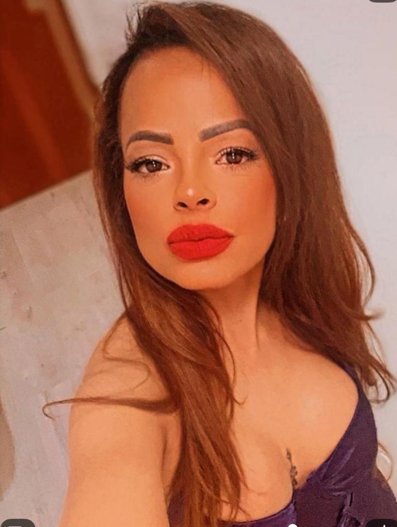 618384977: Chica busca chico en Madrid