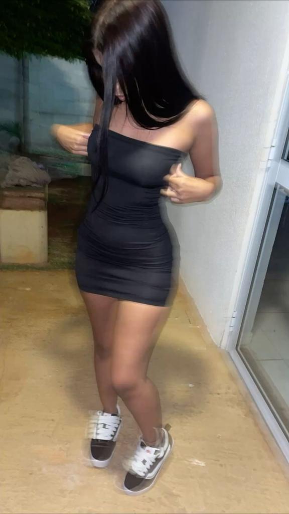 610310865: Chica busca chico en Málaga