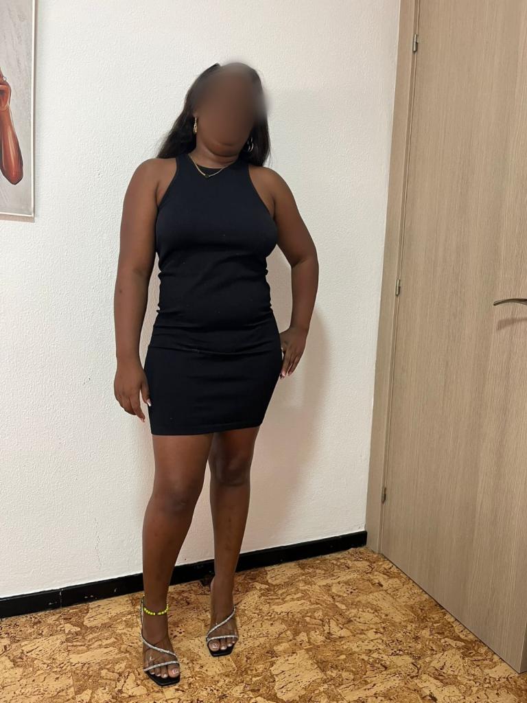 632555866: Chica busca chico en Gerona