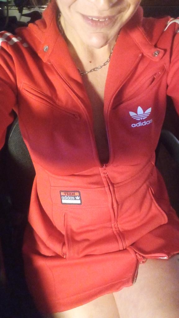 603948891: Chica busca chico en Pontevedra