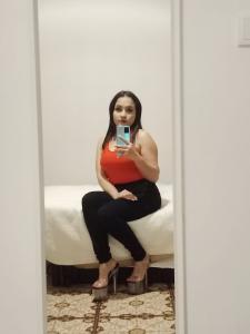 667795050: Chica busca chico en Huelva