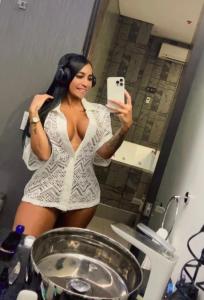 672961845: Chica busca chico en Valencia