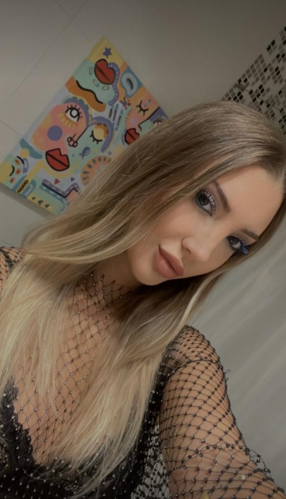 Chica busca chico en Almería: 