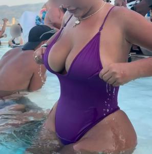 617511591: Chica busca chico en Cádiz