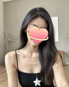 688166576: Chica busca chico en Barcelona