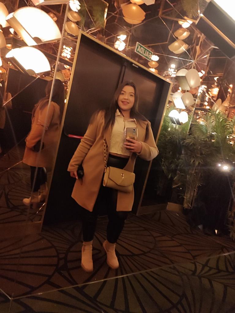 611881862: Chica busca chico en Madrid