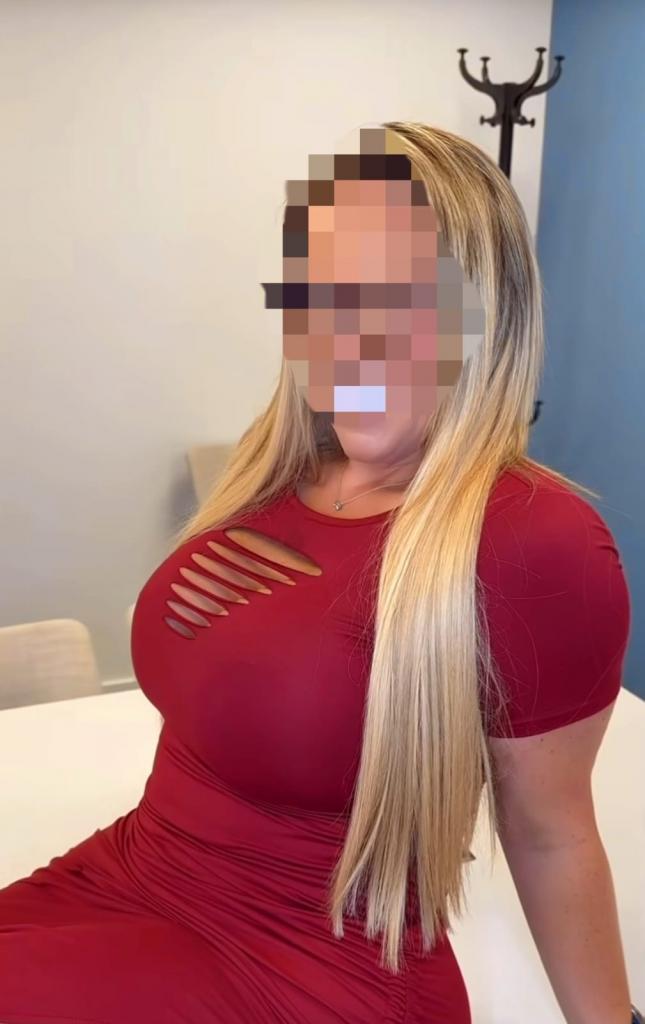 Chica busca chico en Almería: 