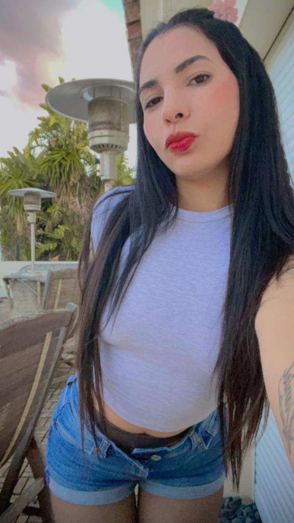 Chica busca chico en Cádiz: 