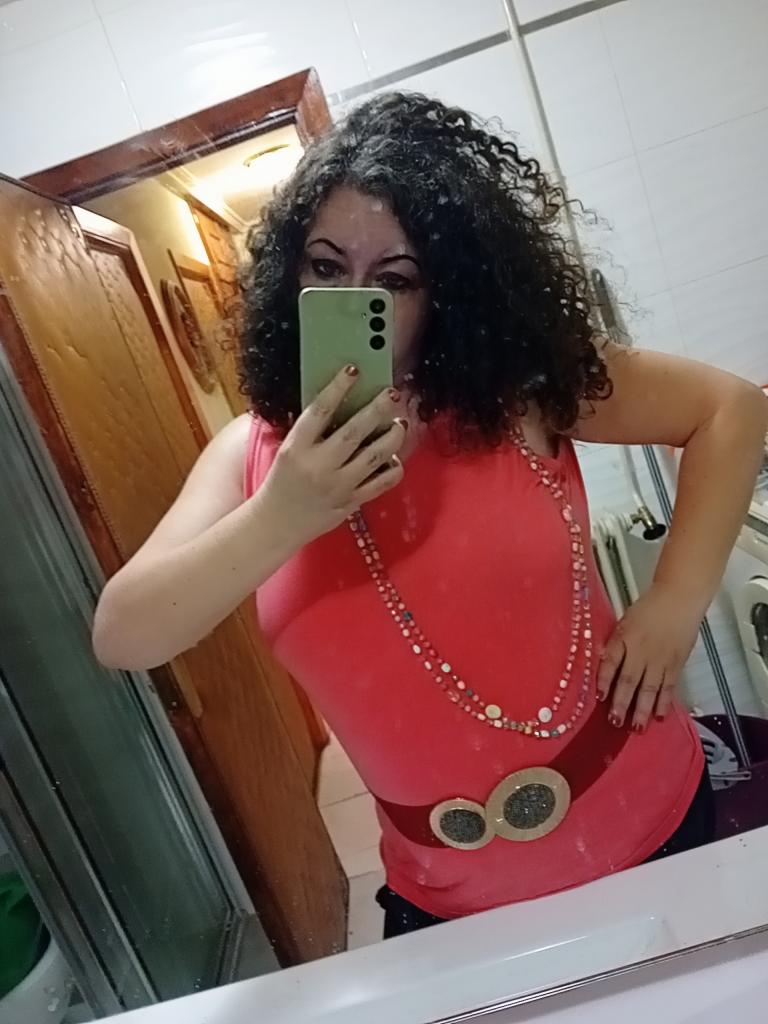 614418592: Chica busca chico en León