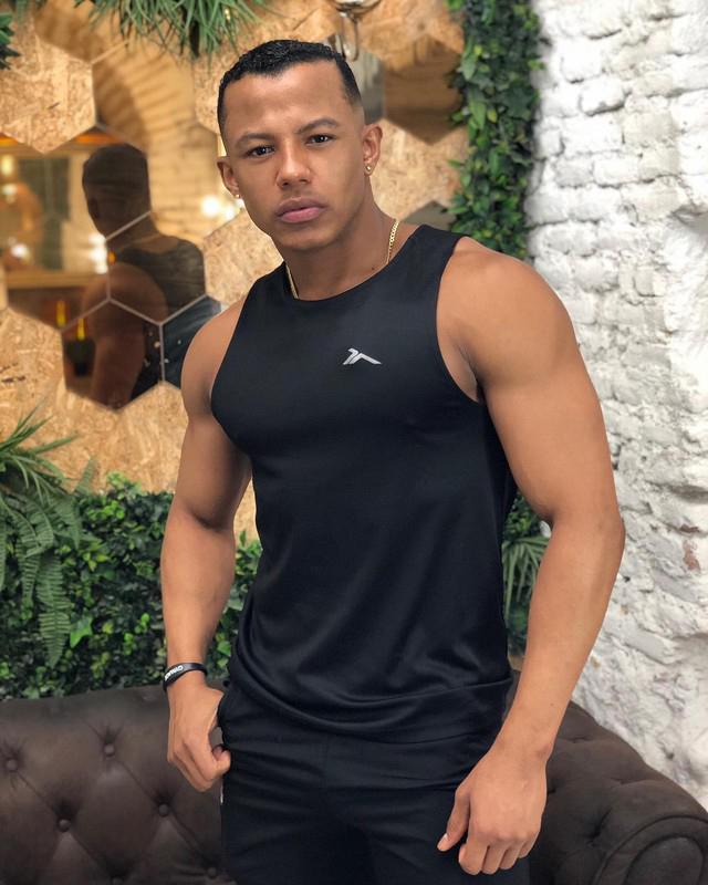 Chico busca chica en León: 