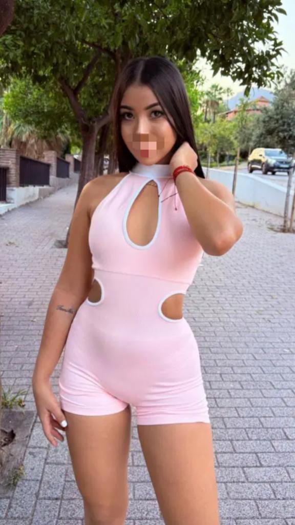 613784289: Chica busca chico en Pontevedra