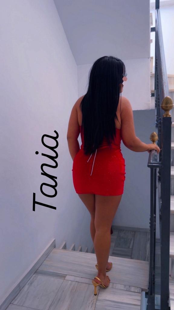 676917411: Chica busca chico en Cádiz