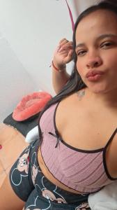 603390343: Chica busca chico en Madrid