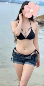 677577366: Chica busca chico en Valencia