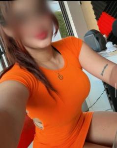 697735584: Chica busca chico en Cádiz