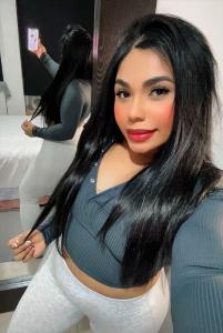 673438097: Chica busca chico en Madrid