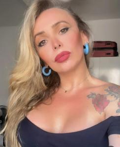 658573817: Travesti en Barcelona