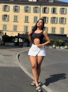 632275157: Chica busca chico en Madrid