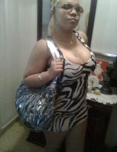 697456866: Chica busca chico en Madrid