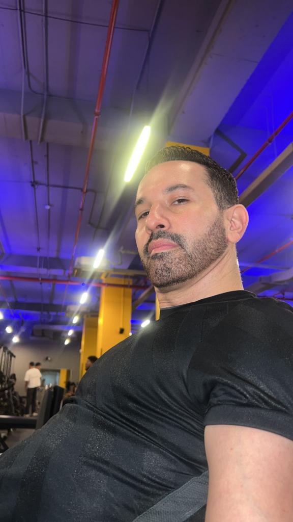 613821841: Chico busca chica en Alicante