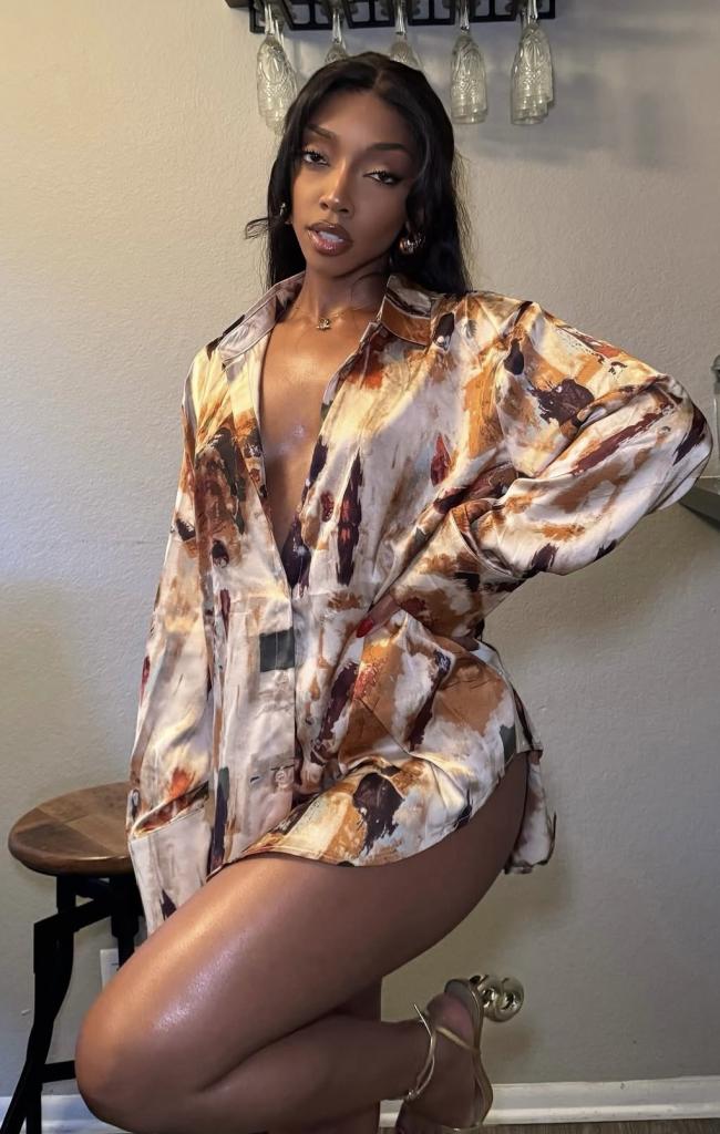 631770188: Chica busca chico en Cádiz