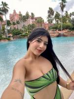 639057301: Chica busca chico en Gerona