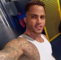 672808766: Chico busca chica en Valencia