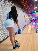 647053081: Chica busca chico en Sevilla