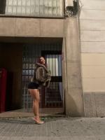 617492072: Chica busca chico en Barcelona