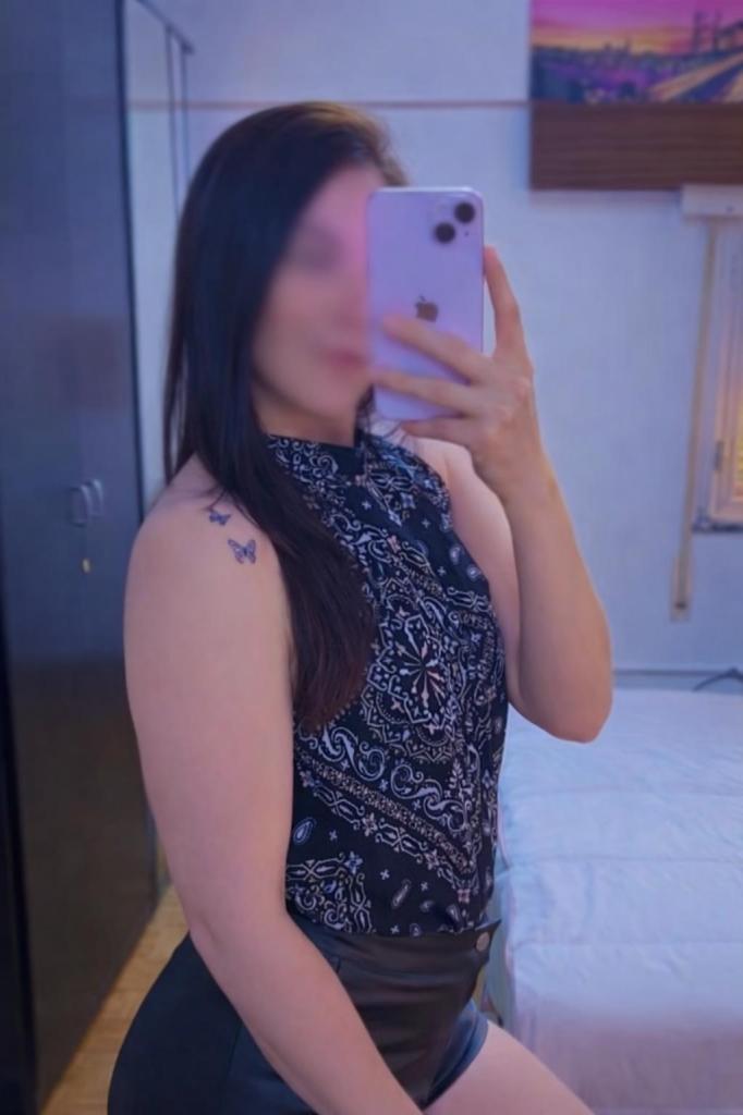 664063721: Chica busca chico en Madrid