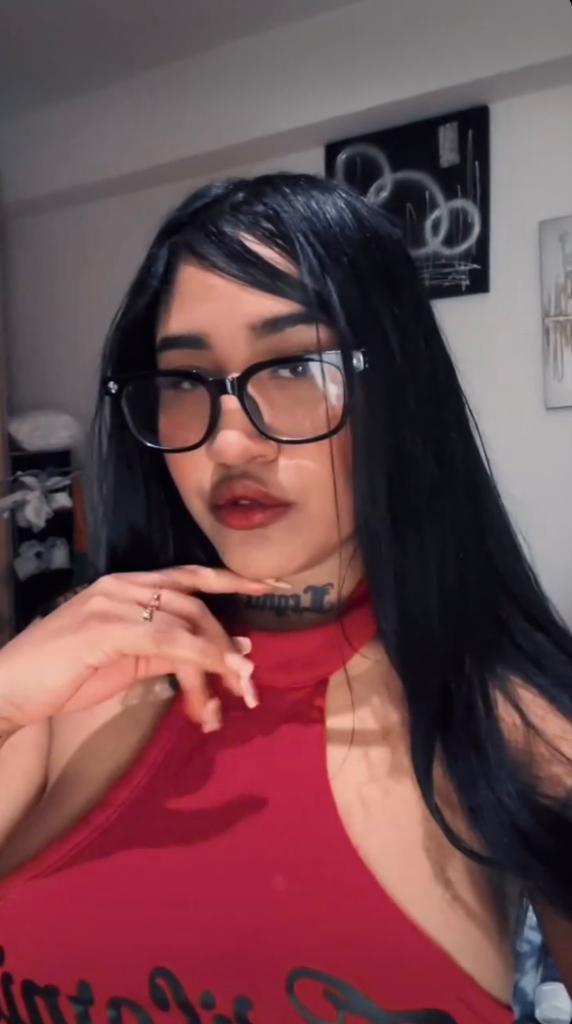 Chica busca chico en Granada: 