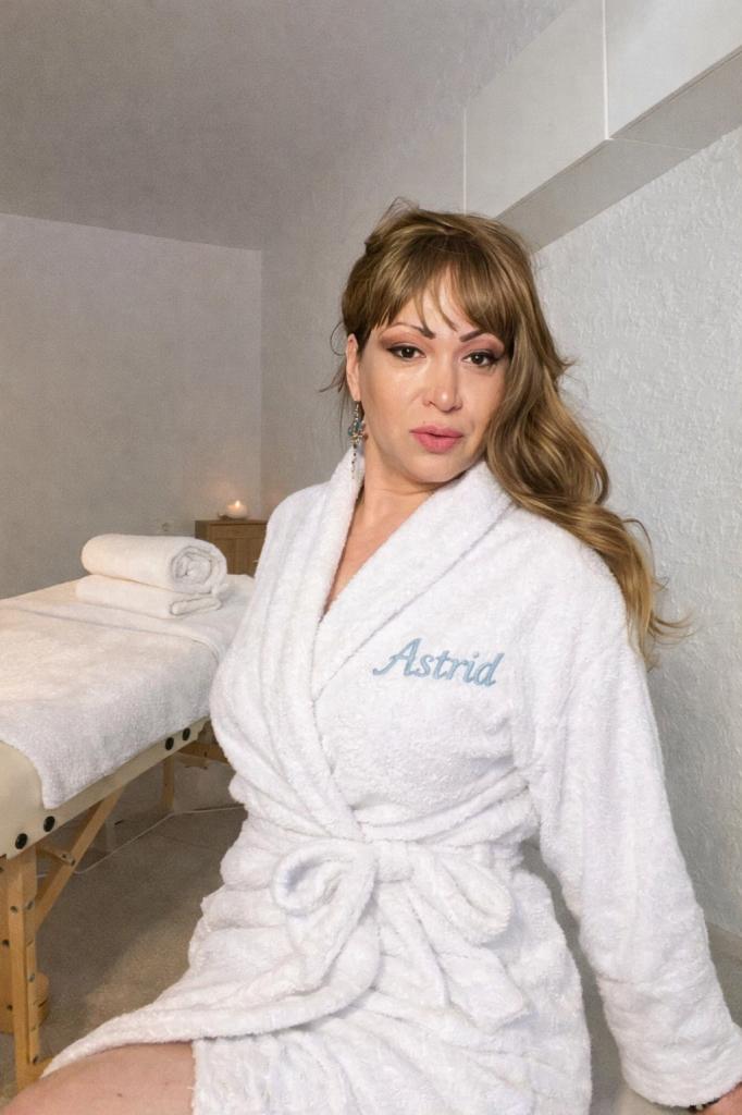 640684016: Travesti en Barcelona