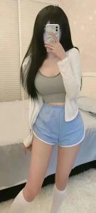 692669693: Chica busca chico en Barcelona