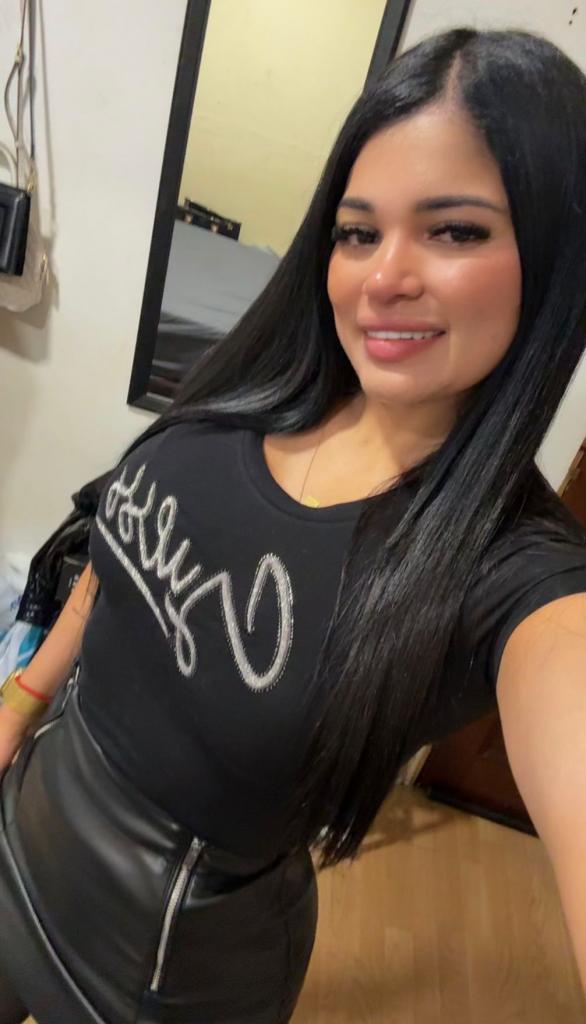 Chica busca chico en Almería: 
