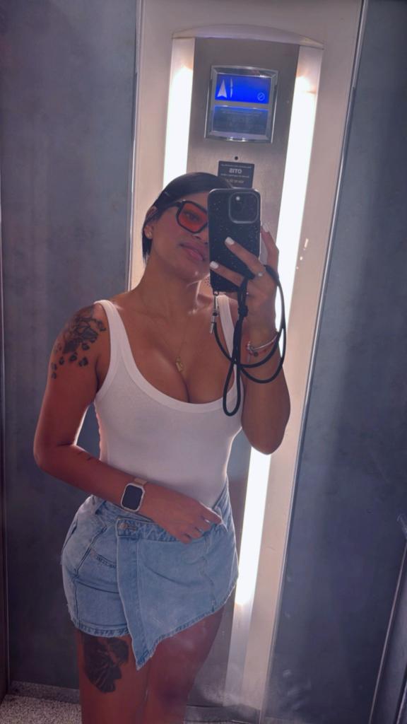 Chica busca chico en Almería: 