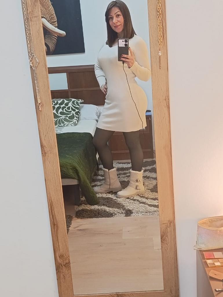 671874115: Chica busca chico en La Coruña