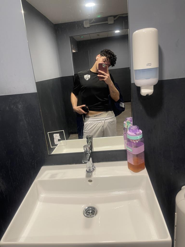 637104417: Chico busca chica en Murcia