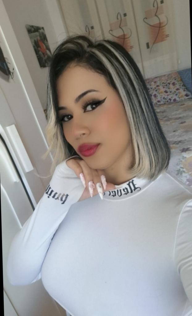 Chica busca chico en Almería: 