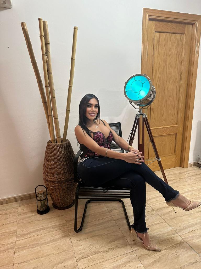 Transexual en Granada: Transexuales y Travestis