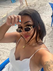 607340845: Chica busca chico en Valencia