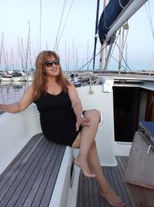 672960215: Chica busca chico en Lugo