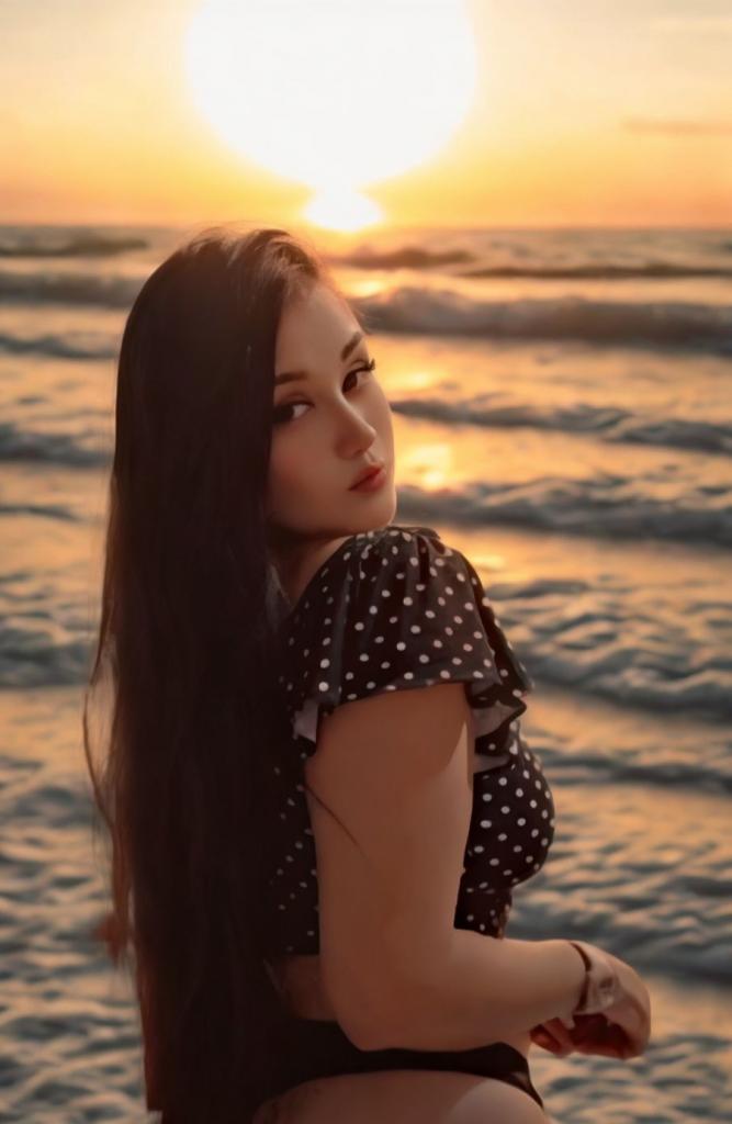 654066958: Chica busca chico en Sevilla