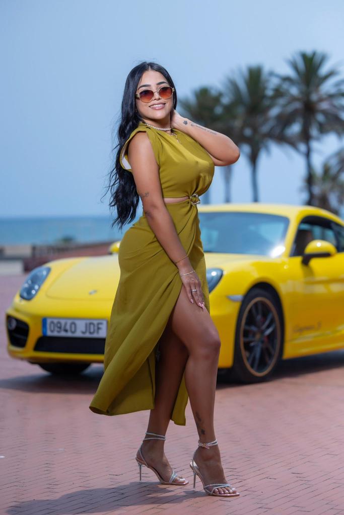 Chica busca chico en Ibiza: 