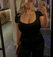 671498141: Chica busca chico en Barcelona